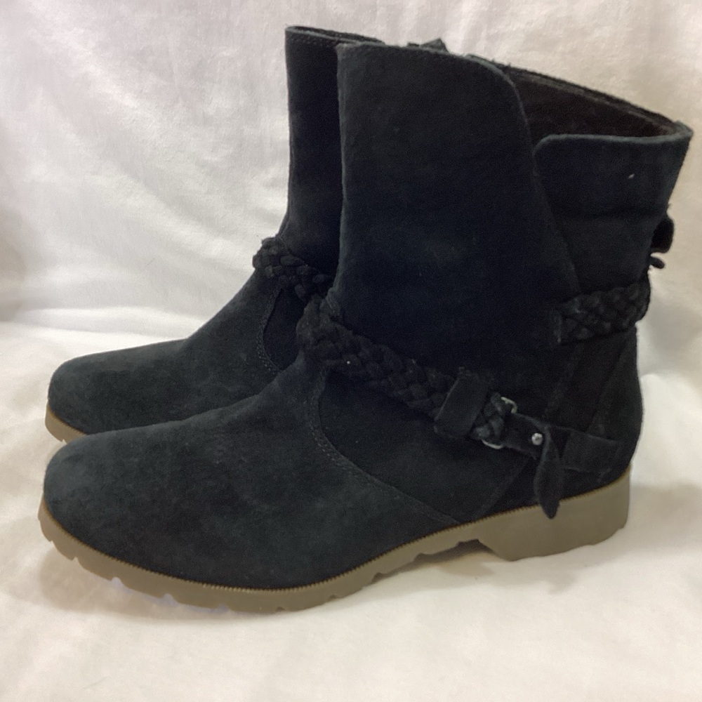 Teva Black Waterproof Suede Delavina Zip Up Ankle Boot SZ 7.5